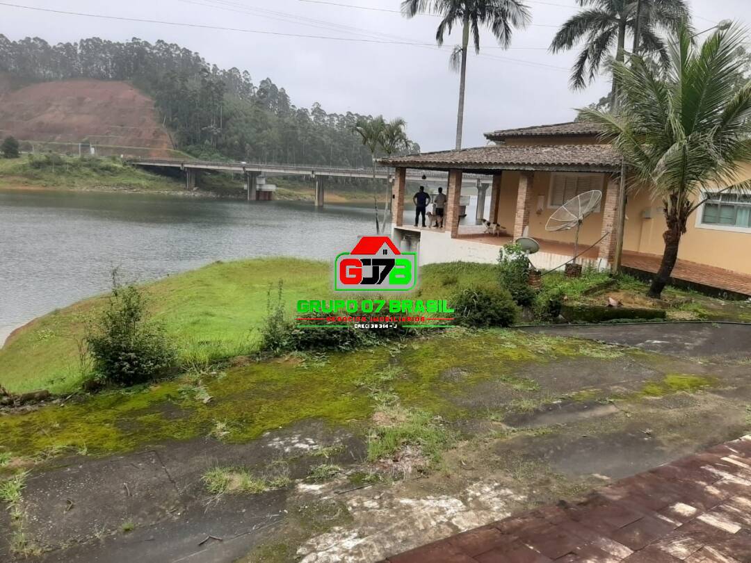 Fazenda, sítio em Paraibuna, Margeando a Represa e a Tamoios - 1400